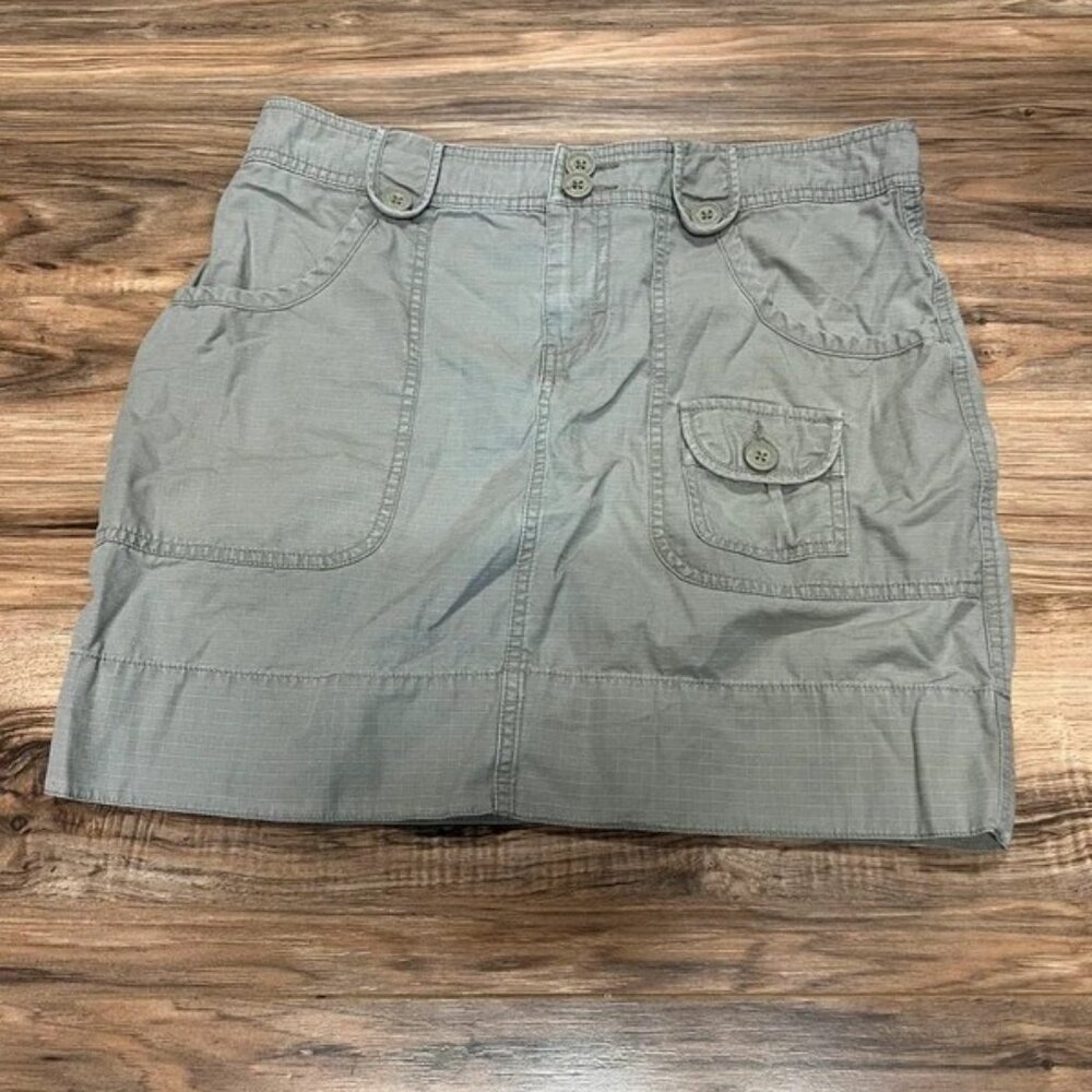 The North Face‎ size 8 skirt